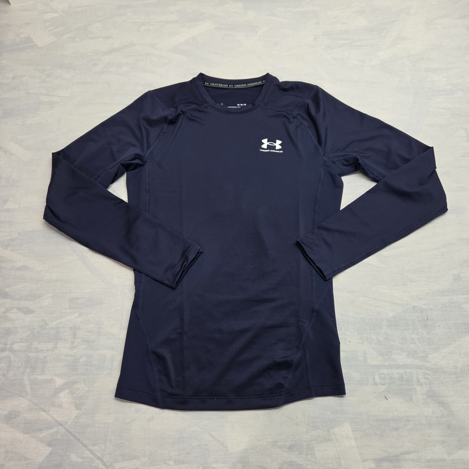 NWOT. Under Armour Compression Long Sleeved Shirt Men's Size Medium Navy gallery