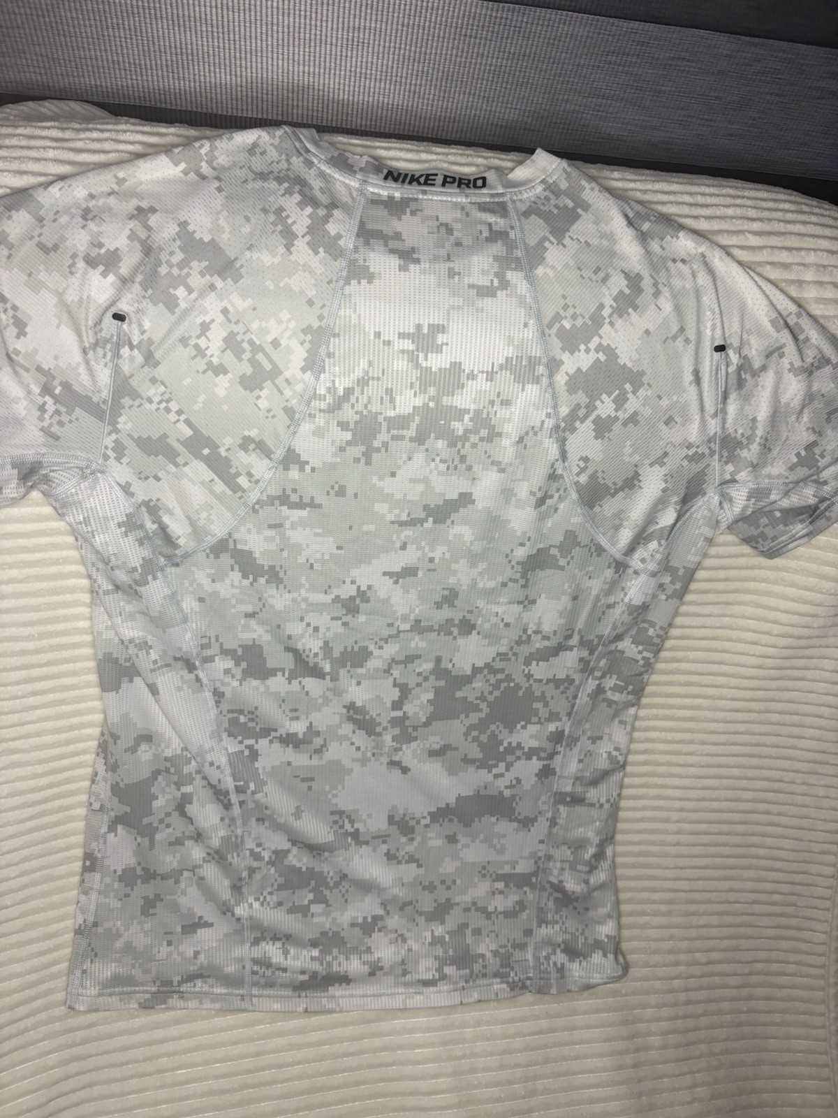 Nike Pro Men's Hypercool Digi Camo Fitted Shirt Grey White Size Large L gallery