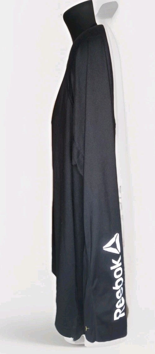 Official Reebok Brand Merchandise Men's Black Long Sleeved T Shirt Size Medium gallery