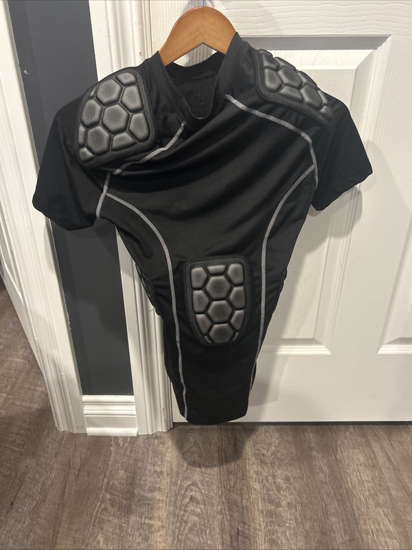 Adidas Men’s Padded Compression Shirt S Black Techfit Aeroready Short Sleeve gallery