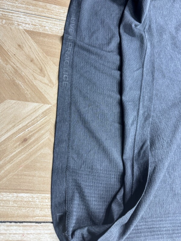 Lululemon Shirt Mens Large Gray Metal Vent Tech Training Performance 1/4 Zip gallery
