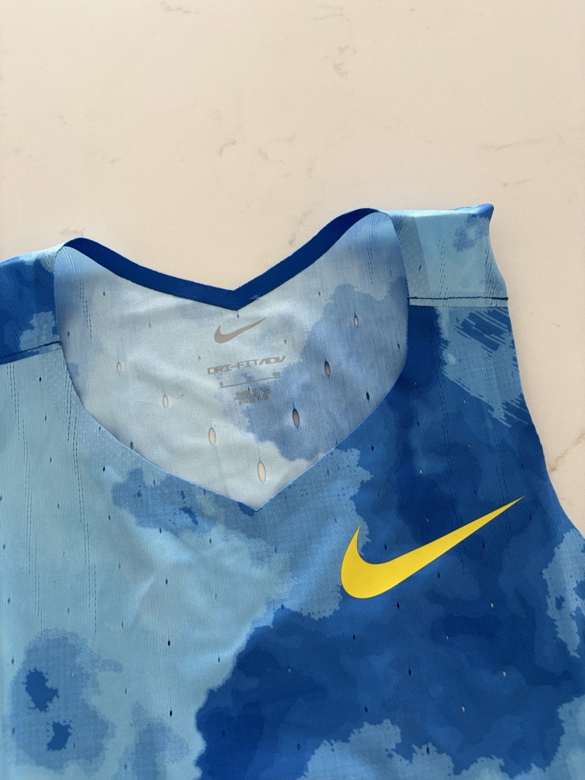 Nike DRI-FIT ADV Pro Elite Team Distance Running Singlet FN1796-480 Size Small gallery
