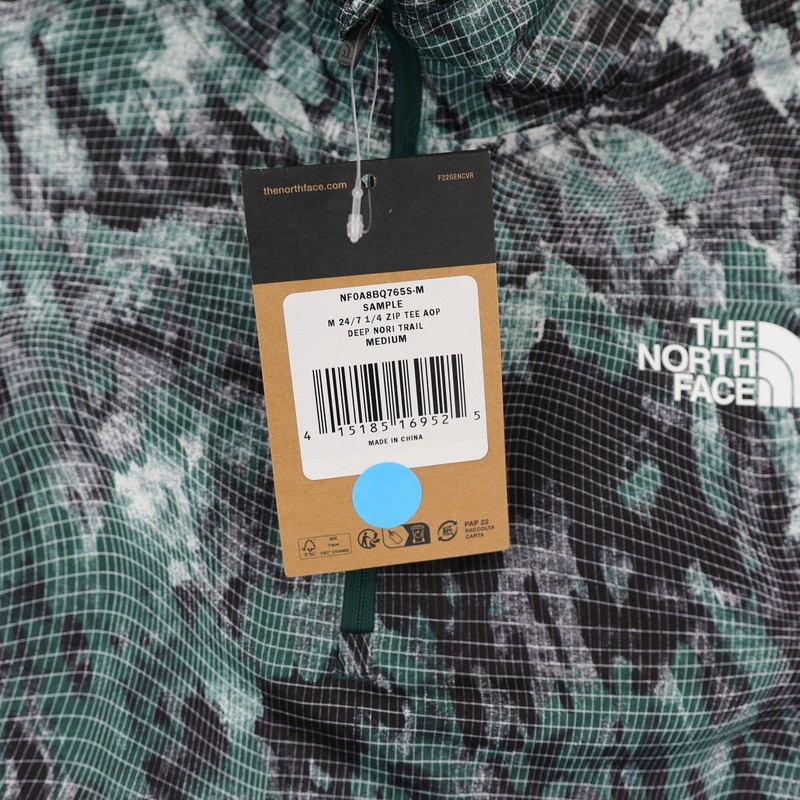 The North Face 24/7 1/4 Zip Tee Pullover Mens Medium Green Camo Lightweight NWT gallery