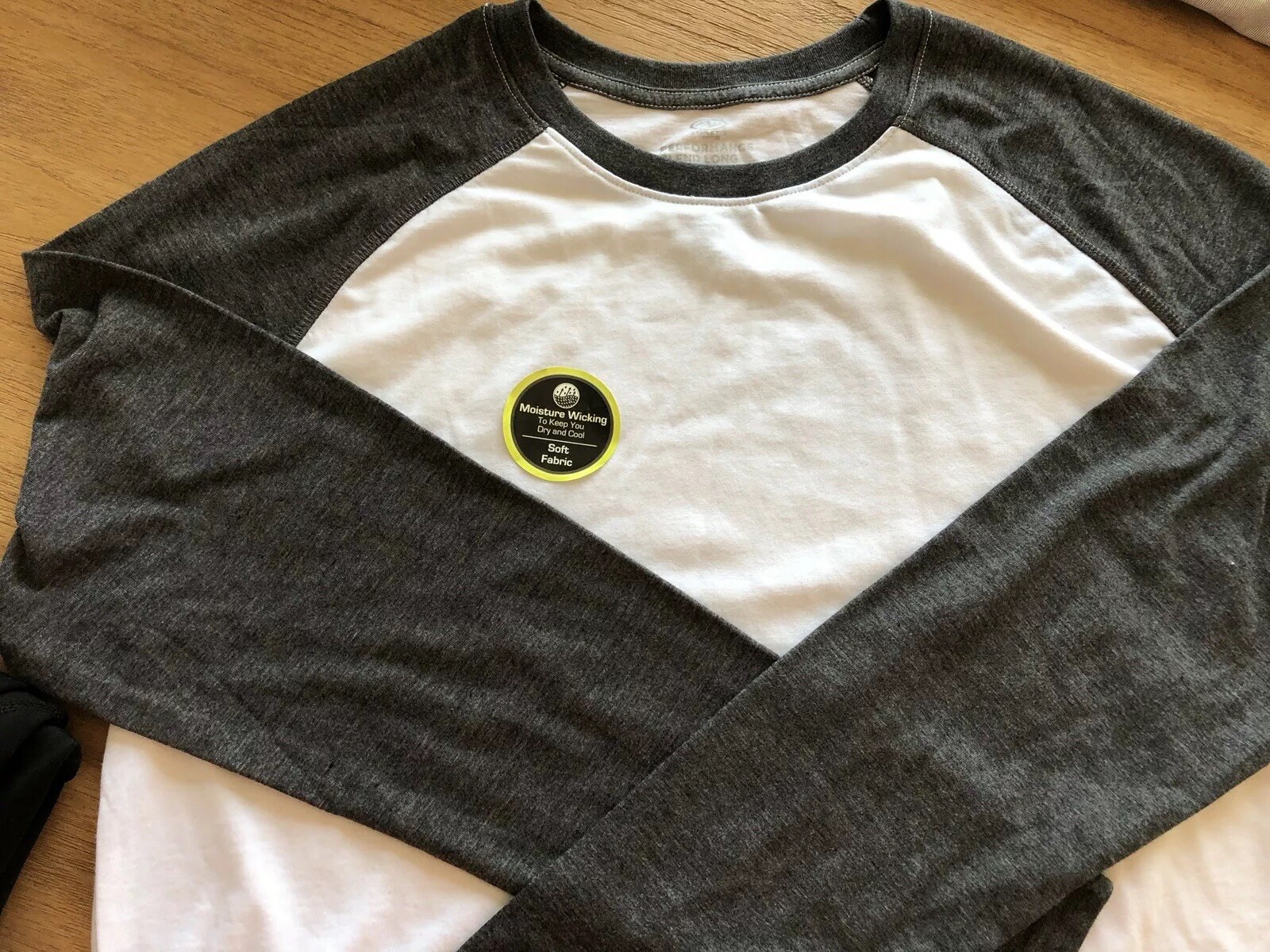 Moisture Wicking Athletic Performance Blend Size M New With Tags White/Gray gallery