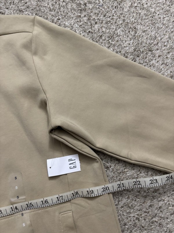 NEW GAP Jacket Mens Size Small Iconic Khaki Gap Fit Performance Full Zip Hoodie gallery