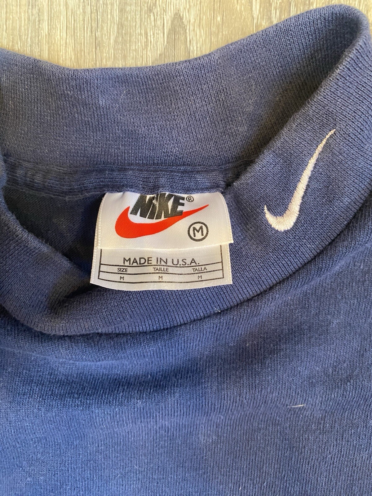 Size Medium - Vintage Nike Penn State long sleeve gallery