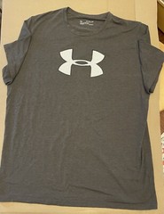 Under armour dark gray heather men’s 2xl t shirt