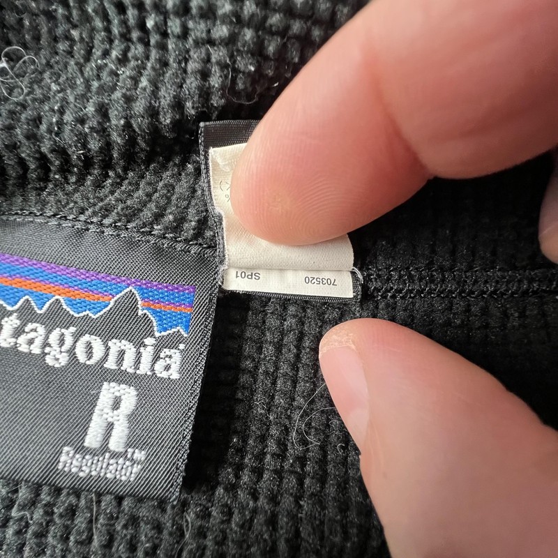 Vintage Patagonia Sweater Mens XS(fits M-L) Black R1 Flash Regulator 1/4 Zip Top gallery