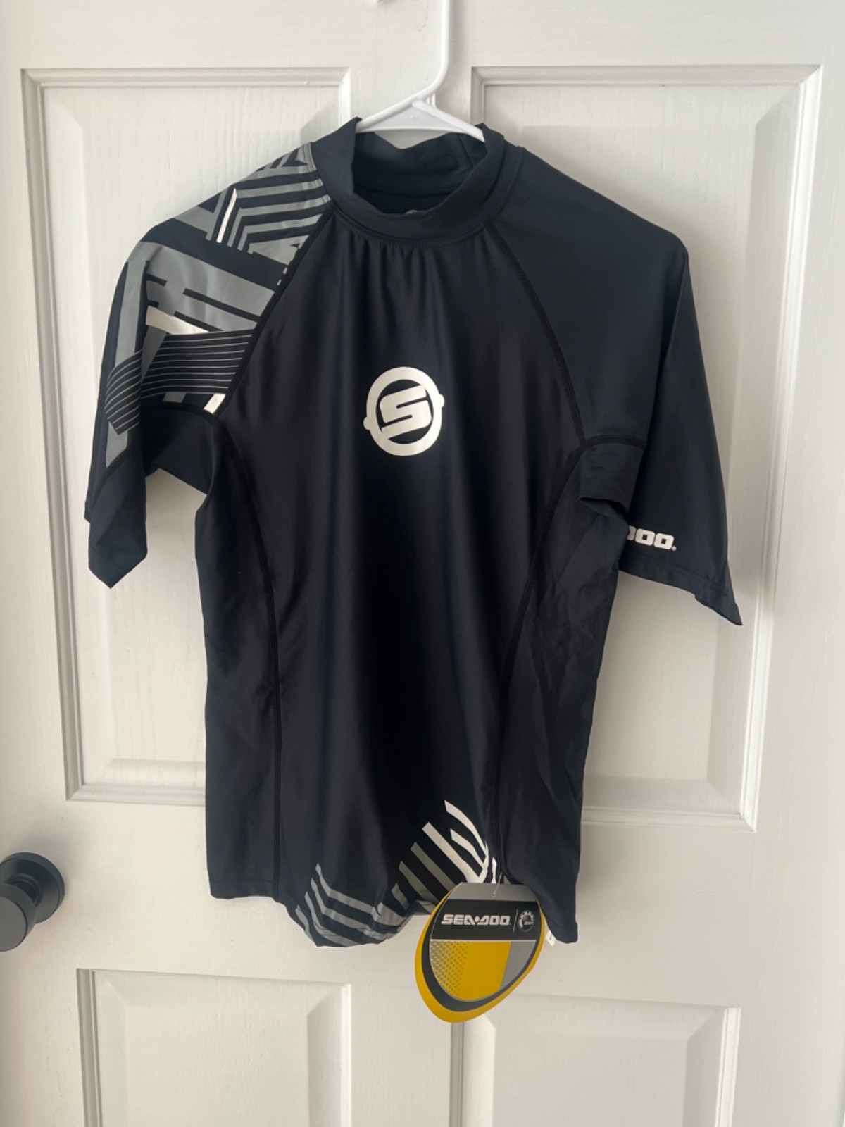 NWT! BRP MEDIUM SEA-DOO Men's Vibe SS Rashguard BLACK gallery