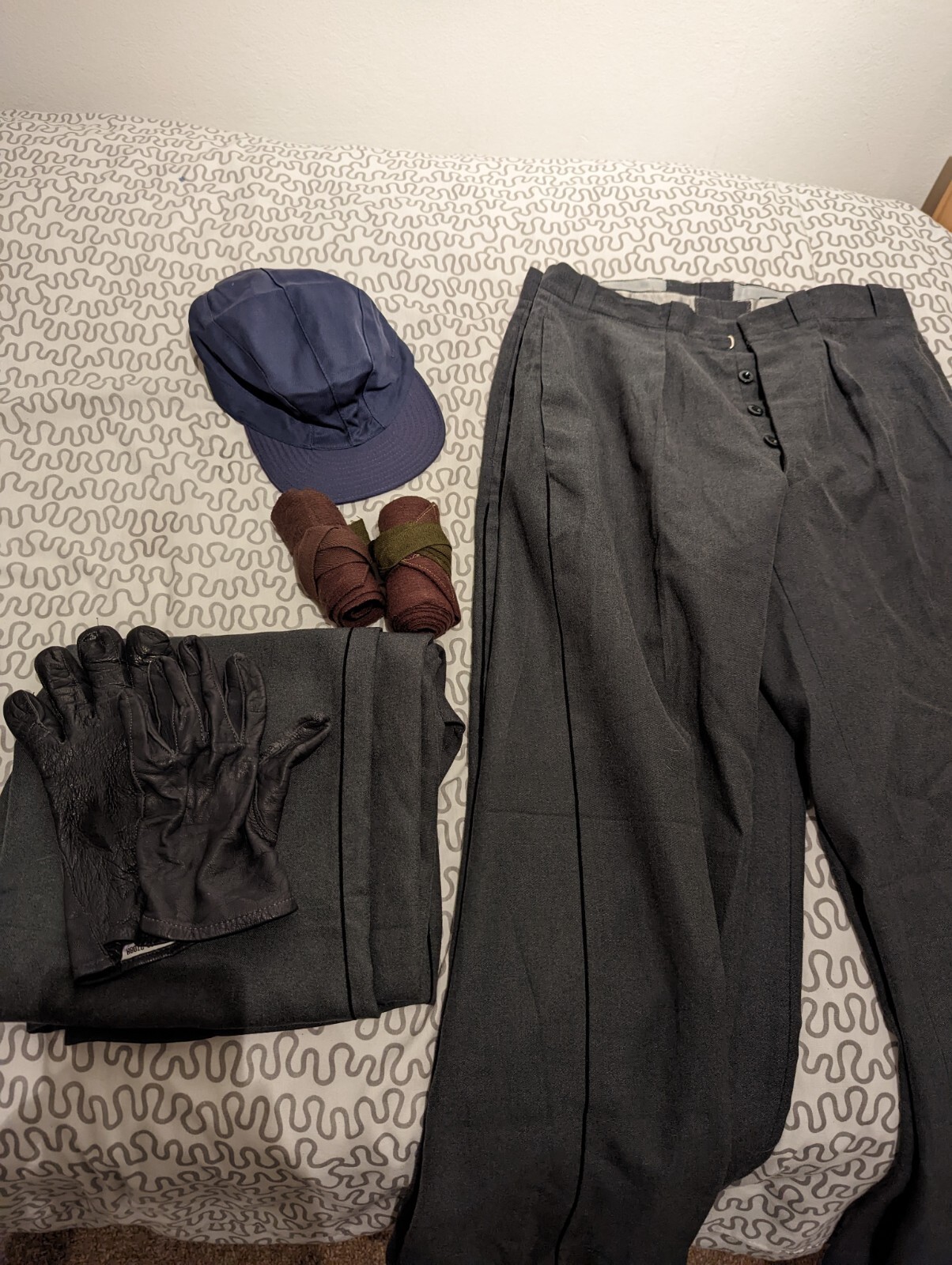 Military Assort Lot: Swiss/German gallery