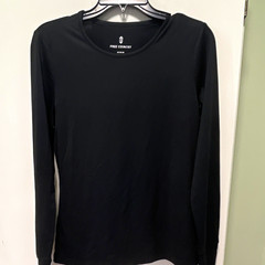 Free Country Men’s Black Long Sleeve Crew Neck Solid T-Shirt, Size M