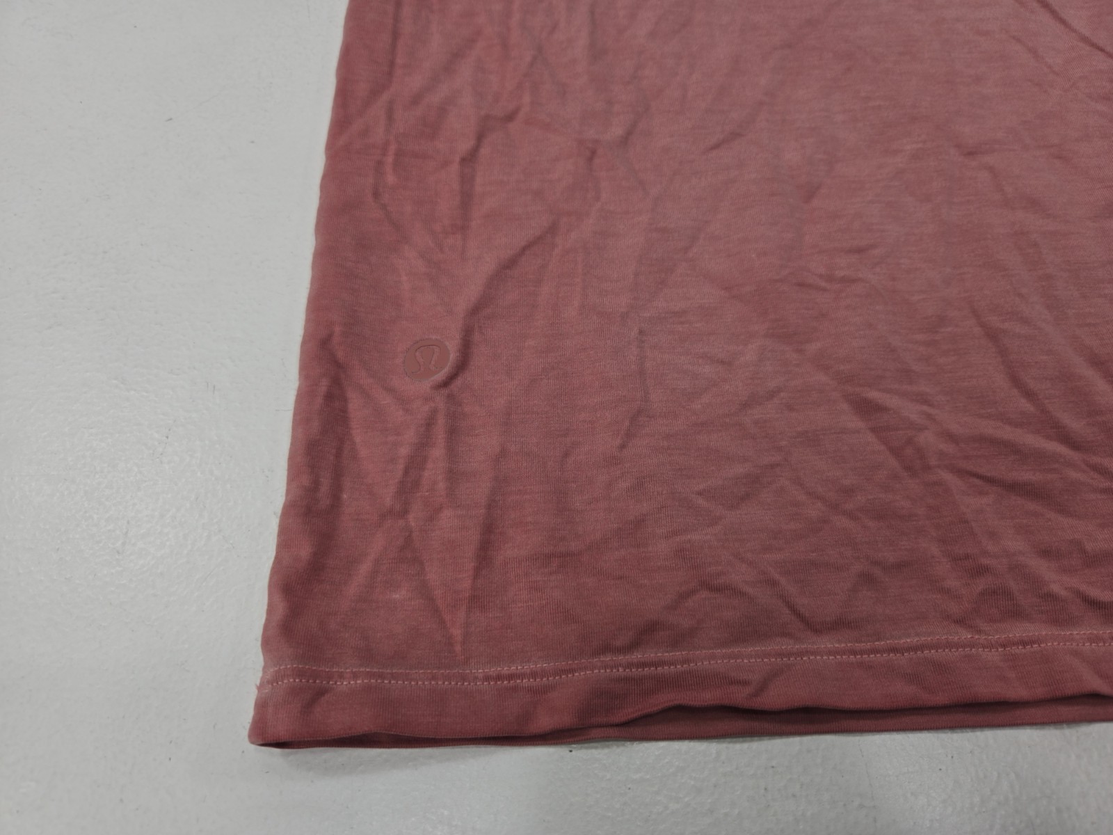 Lululemon 5 Year Basic T-Shirt Pink Salmon Color Size L/XL Mens gallery