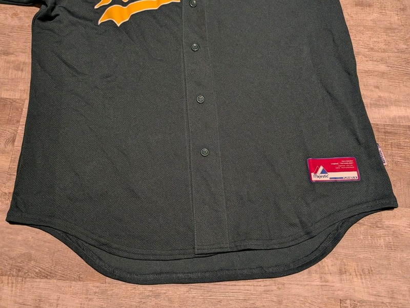 Majestic Coolbase Mens Oakland Athletics A's Baseball Jersey MLB L USA Made EUC gallery