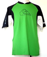 Elite Quiksilver Performance Tech Green and Navy Blue Polyester Mesh S/S Shirt M