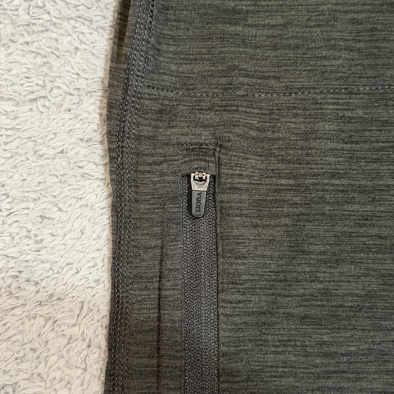 Vuori Ease Performance Half Zip Jacket 2.0 Men’s XL Black & Gray Pullover gallery