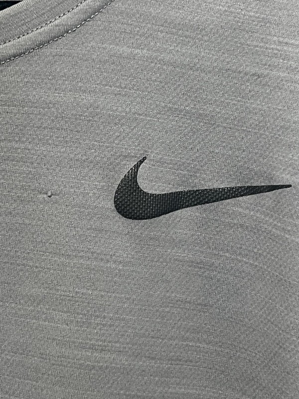NWT Nike Dri-FIT Gray XXL gallery