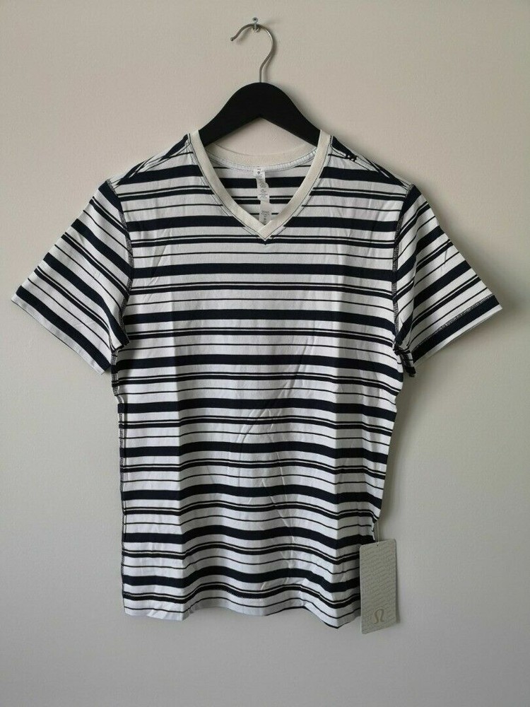 NWT LULULEMON 5 Year Basic V Neck Shirt Top Men's Small TSWB Navy White Stripe