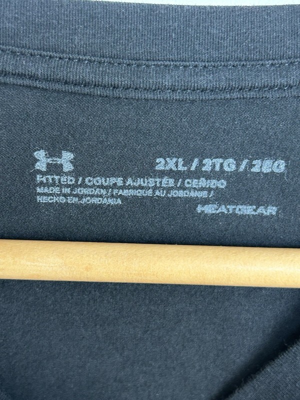 Under Armour Shirt Men’s Black Large Short Sleeve Pull Over Performance Fitted gallery
