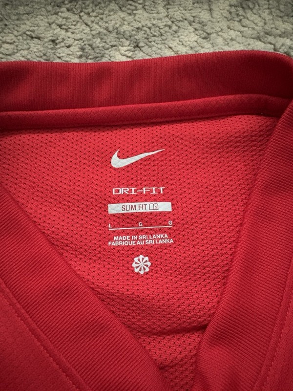 Nike Men’s Médium Red/White Jersey Training Athletic Soccer Casual Men’s Large gallery