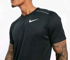 Nike Men’s Large Dri Fit Miler T-shirt Running Shirt AJ7565-010 Black Reflective