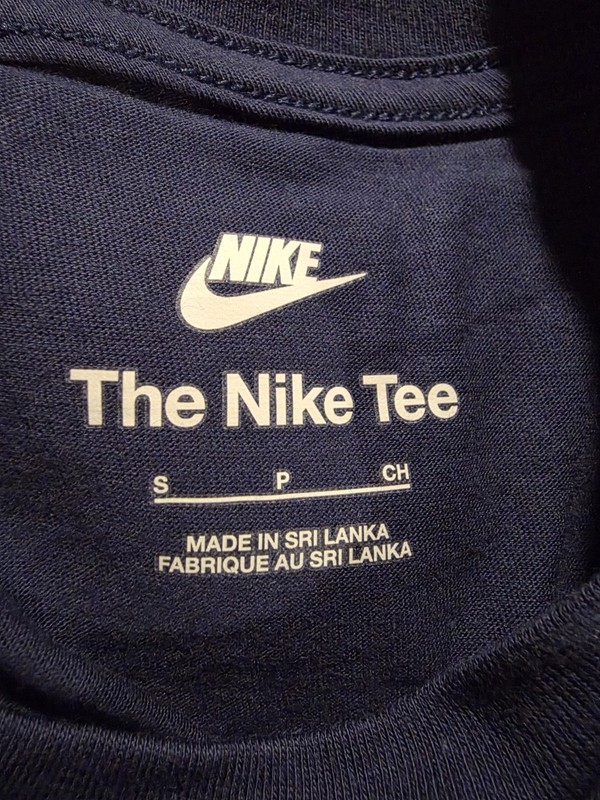 MENS NIKE SPORTSWEAR CLUB T-SHIRT NAVY SMALL NWT gallery