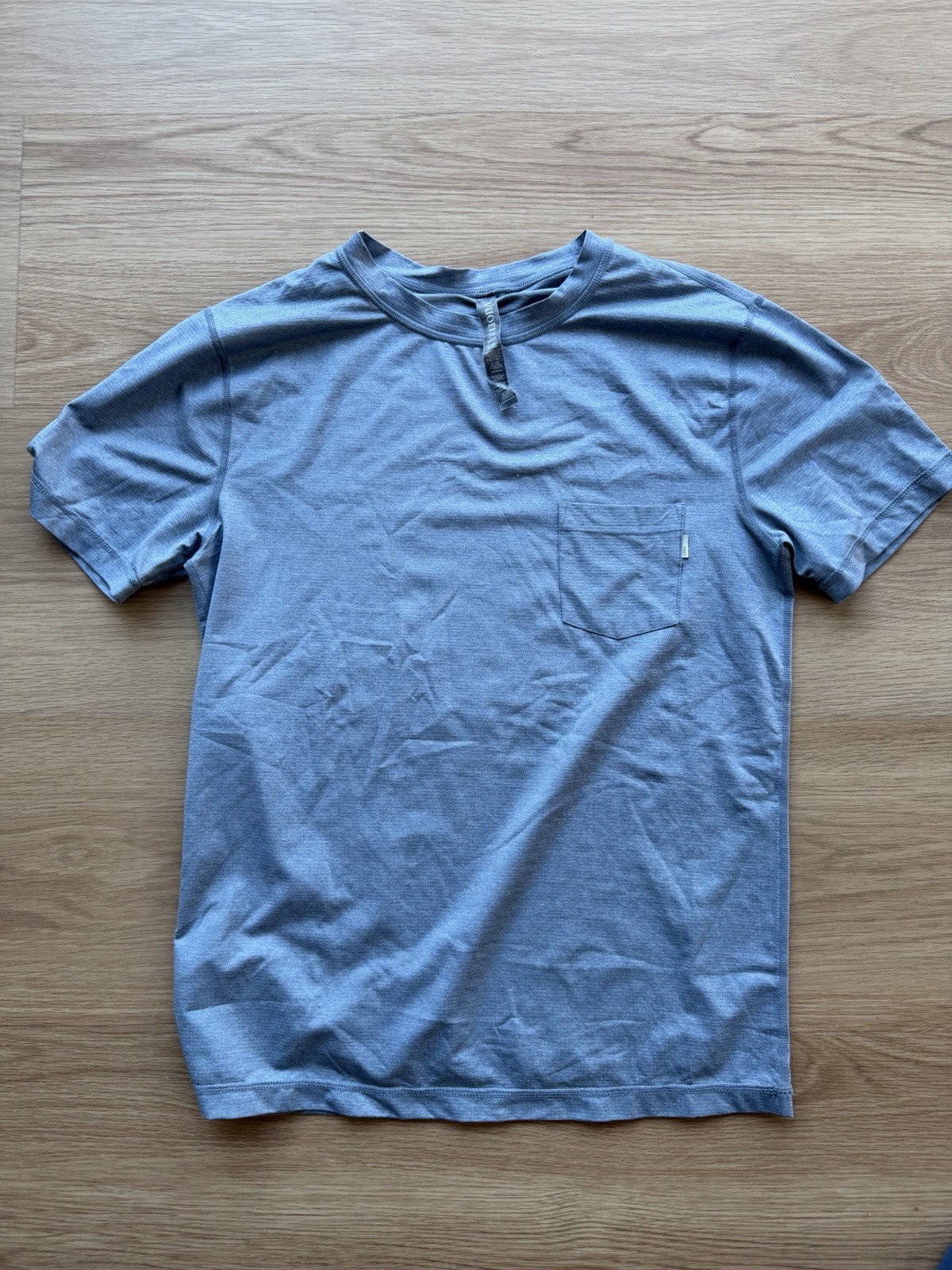 Vuori Tradewind Performance Tee Cloud Heather Blue S running shirt tshirt 2.0 gallery