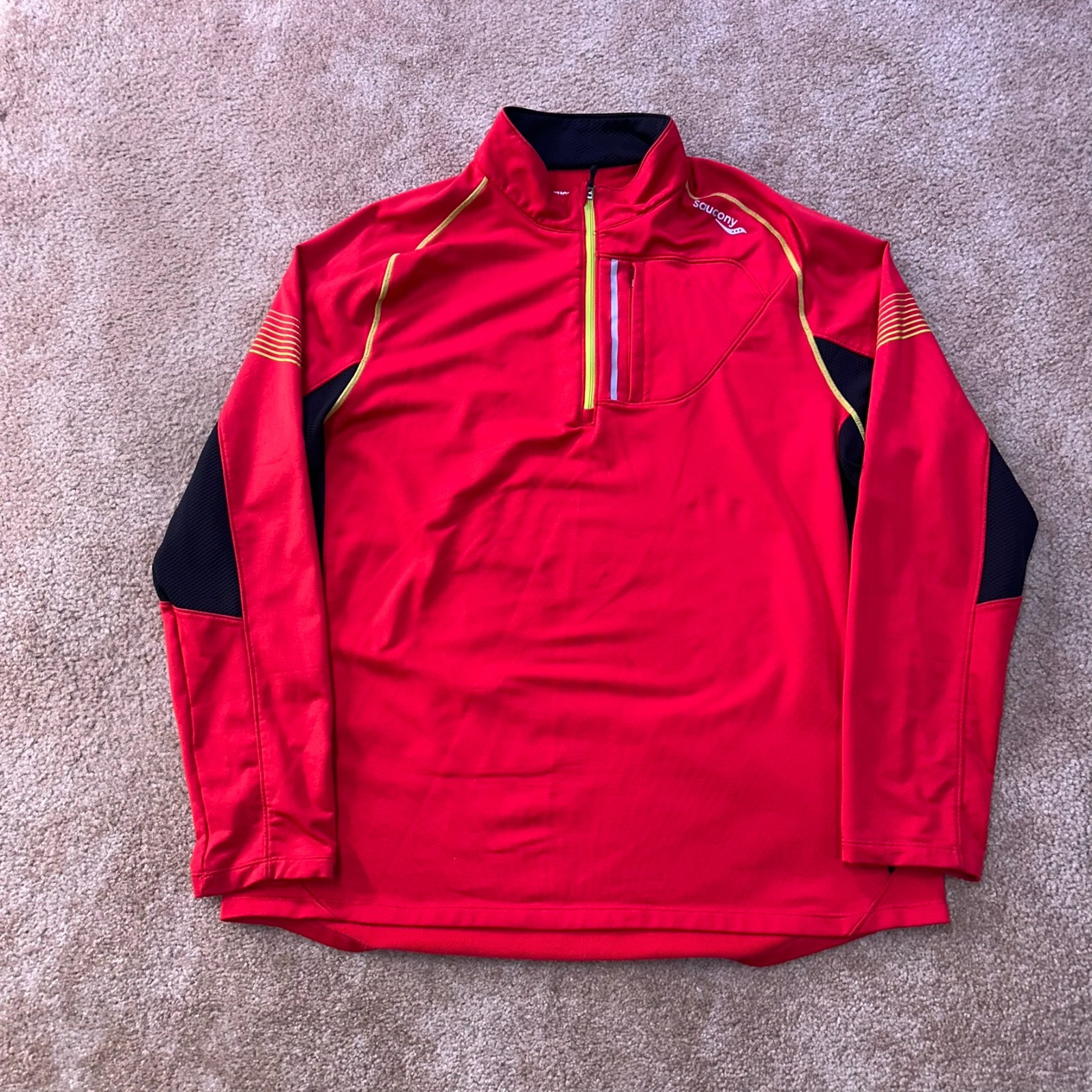 Saucony Men’s Long Sleeve Running Shirt 1/4 Zip red RunWarm XL Thumbholes gallery