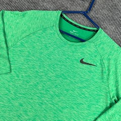 Nike Shirt Mens Large Green 1/2 Sleeve Dri Fit Workout Active Casual Gym Run