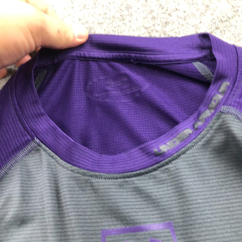 Under Armour Shirt Mens Medium Purple Gray Crew Neck Stretch 1/4 Sleeve gallery