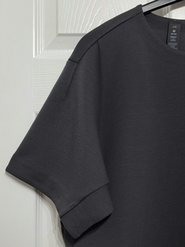 Lululemon Lab Confluence Short Sleeve Crew T-Shirt Grey Men's L P2P 22" Premium gallery