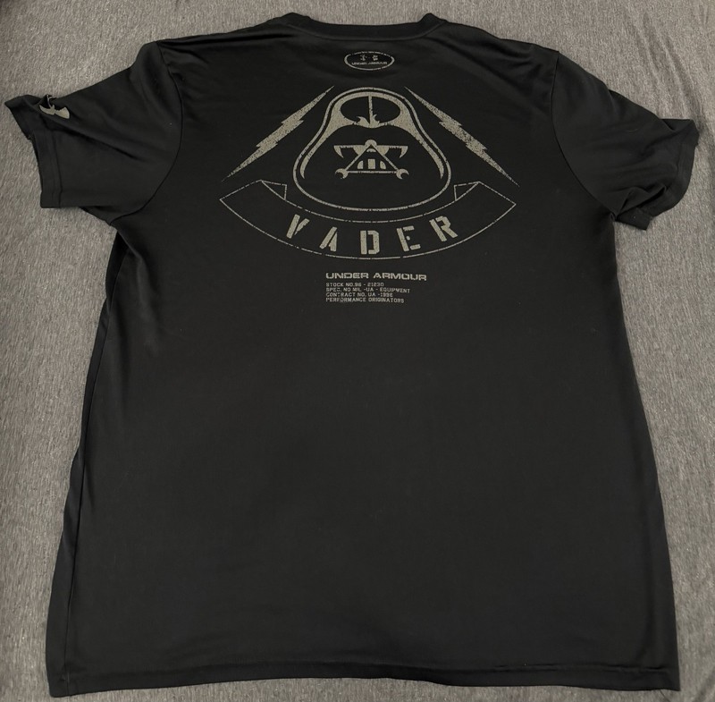Under Armour Star Wars Darth Vader T-Shirt Men’s Medium Black gallery