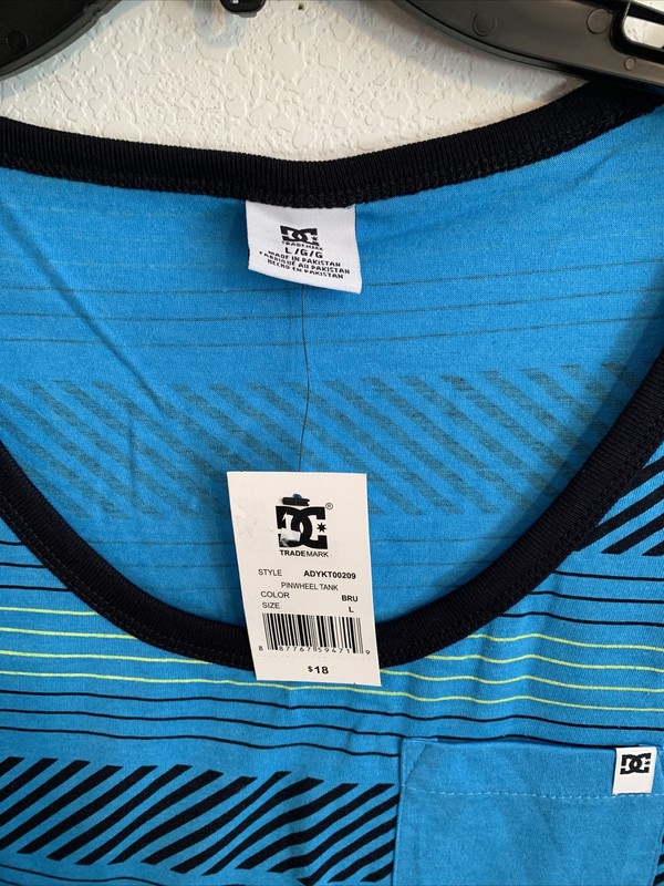 NWT DC Men’s Tank Sz L Turquoise/Black/Yellow Retail: $18 (MW-172 (x2)) gallery