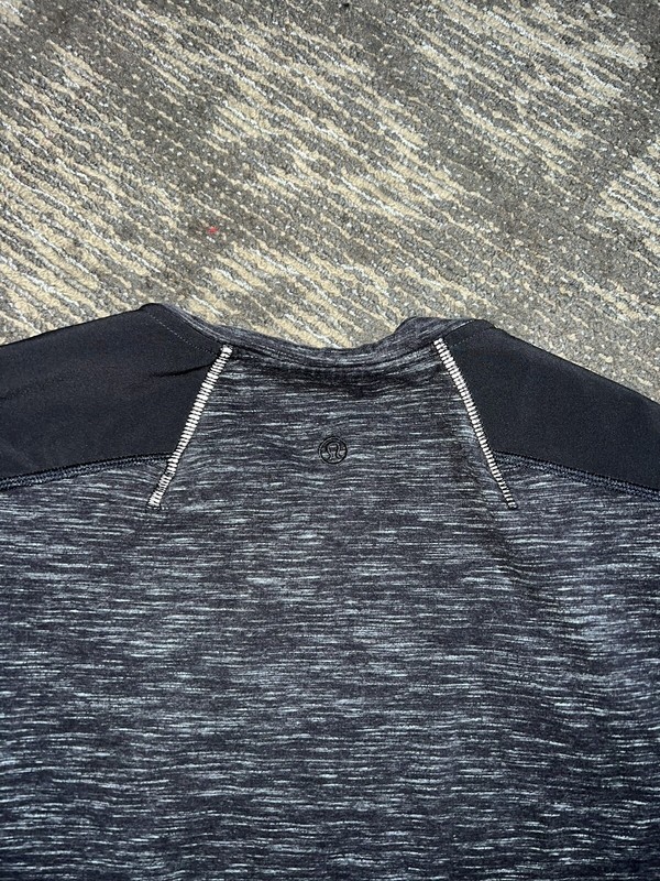 Lululemon Transit Long Sleeve V-Neck Marled Black Heavy Pullover Mens S gallery
