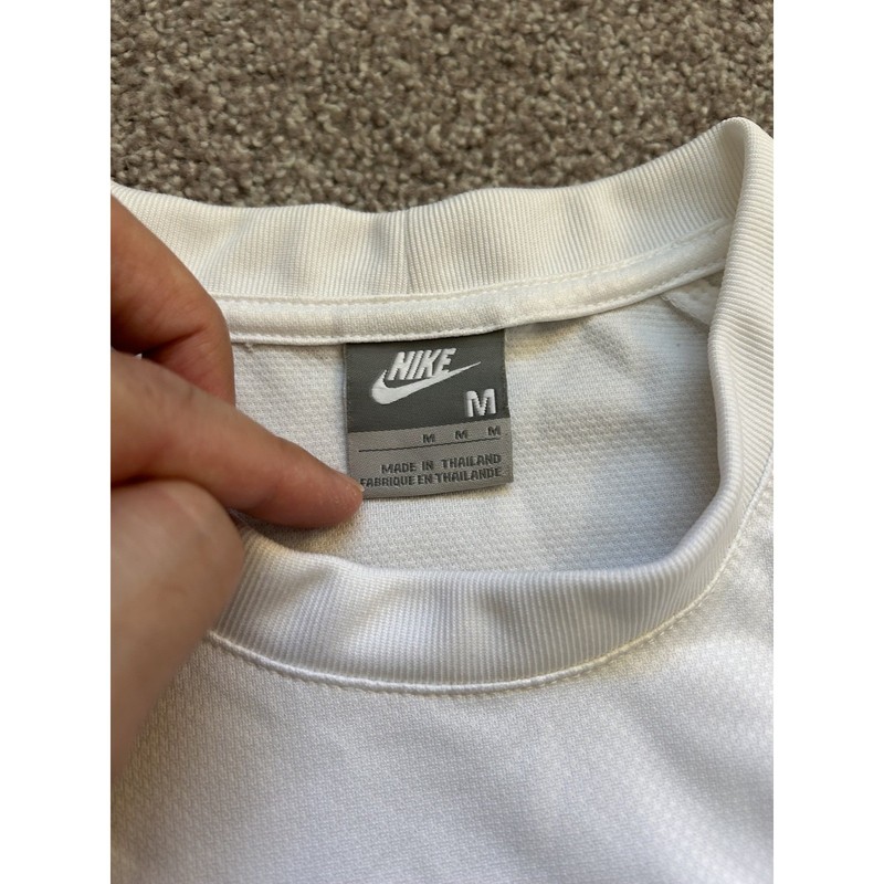 Nike T-Shirt Mens Medium White Excellent Short Sleeve Mesh Side Stripe Piping gallery