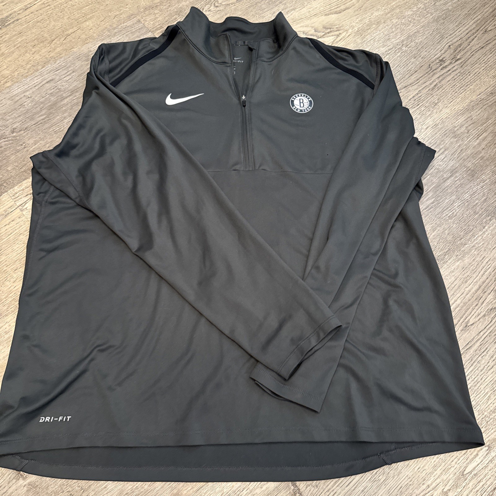 Brooklyn Nets quarter zip dark gray Nike dry fit Size XXL New York NBA gallery