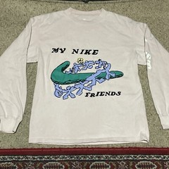 Nike “My Nike Friends “ Embroidered Long Sleeve T-Shirt Pink DZ3080-699 Sz Smal