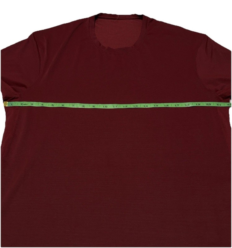 Lululemon Mens Size XL Runway SS Caliente T-Shirt Short Sleeve Burgundy gallery