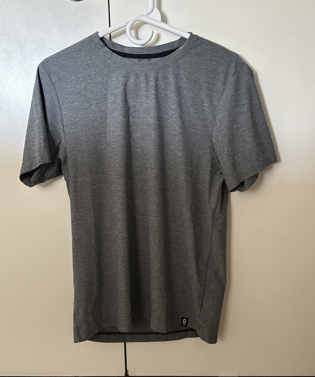Rhone Essentials Short Sleeve T Shirt Mens Small Worn Twice (MSRP $68) gallery