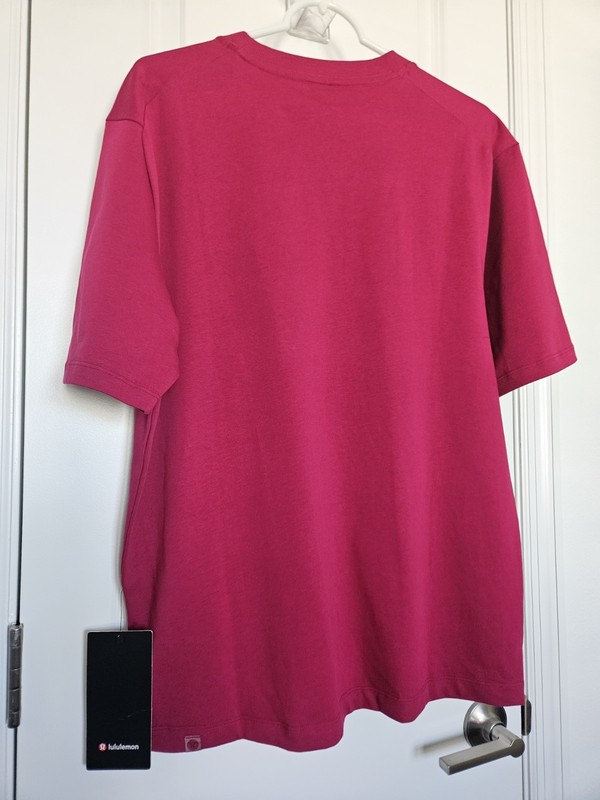 NWT Lululemon Mens Heavyweight Cotton Jersey T Shirt in Berry Rumble Size S gallery