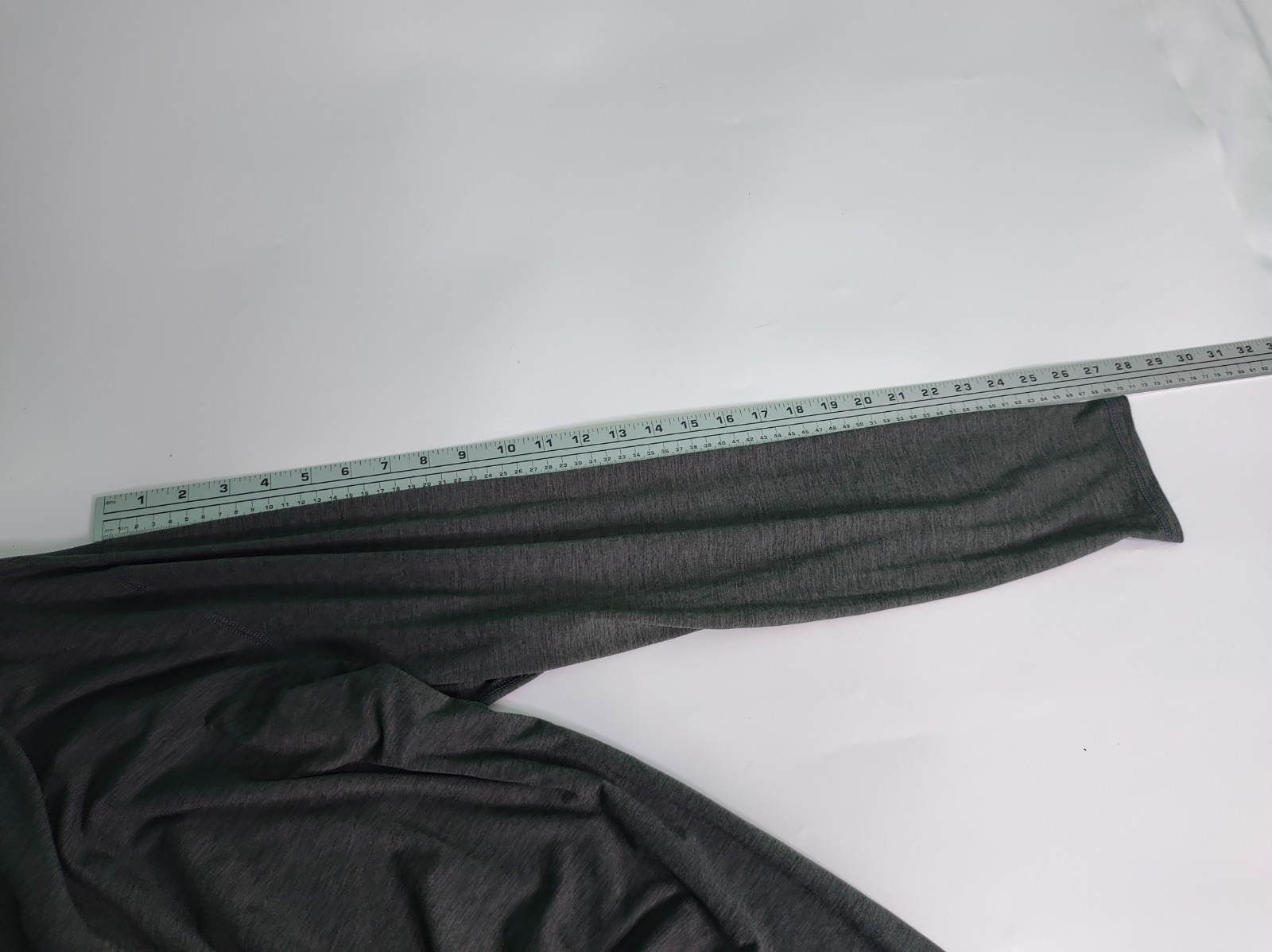 Vuori Ease Performance 1/4 Zip 2.0 Pullover Men’s Sz 2XL Charcoal Heather V221 gallery