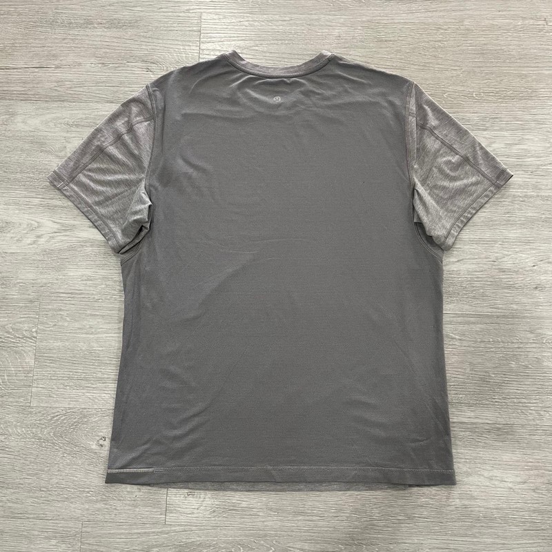 Lululemon Men’s XL ? Short Sleeve Performance Crewneck Shirt Tee Pullover Train gallery