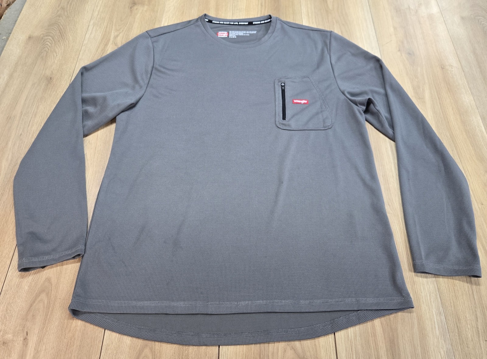 Wrangler Workwear Polyester Thermal Shirt Mens Sz XXL, Zipper Pocket, Gray gallery