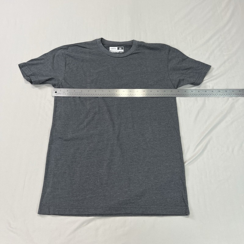 UNRL Shirt Mens Small Gray Performance Athletic Stretch Tee Gym Crossfit EUC gallery