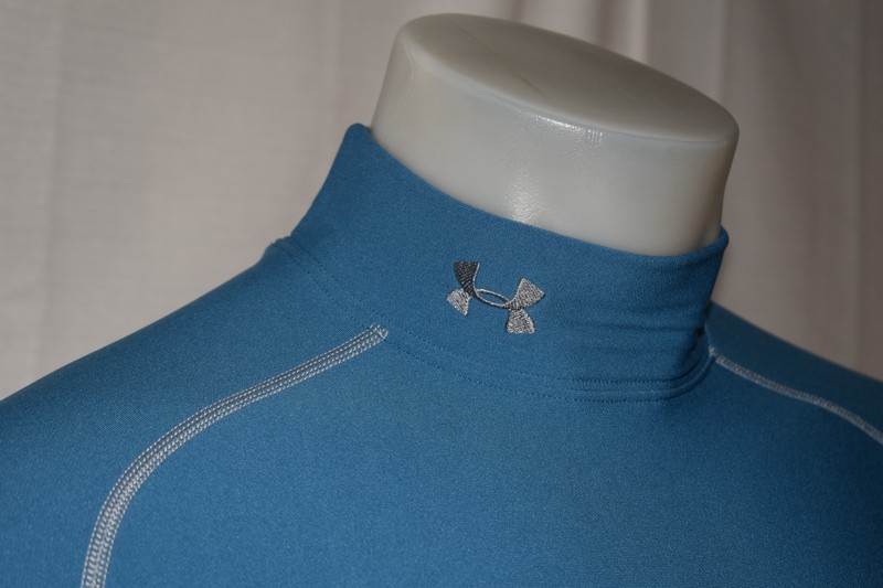 UNDER ARMOUR Small Men's L/S Nylon Blend Tjight Fit Mock Neck Pullover Blue gallery