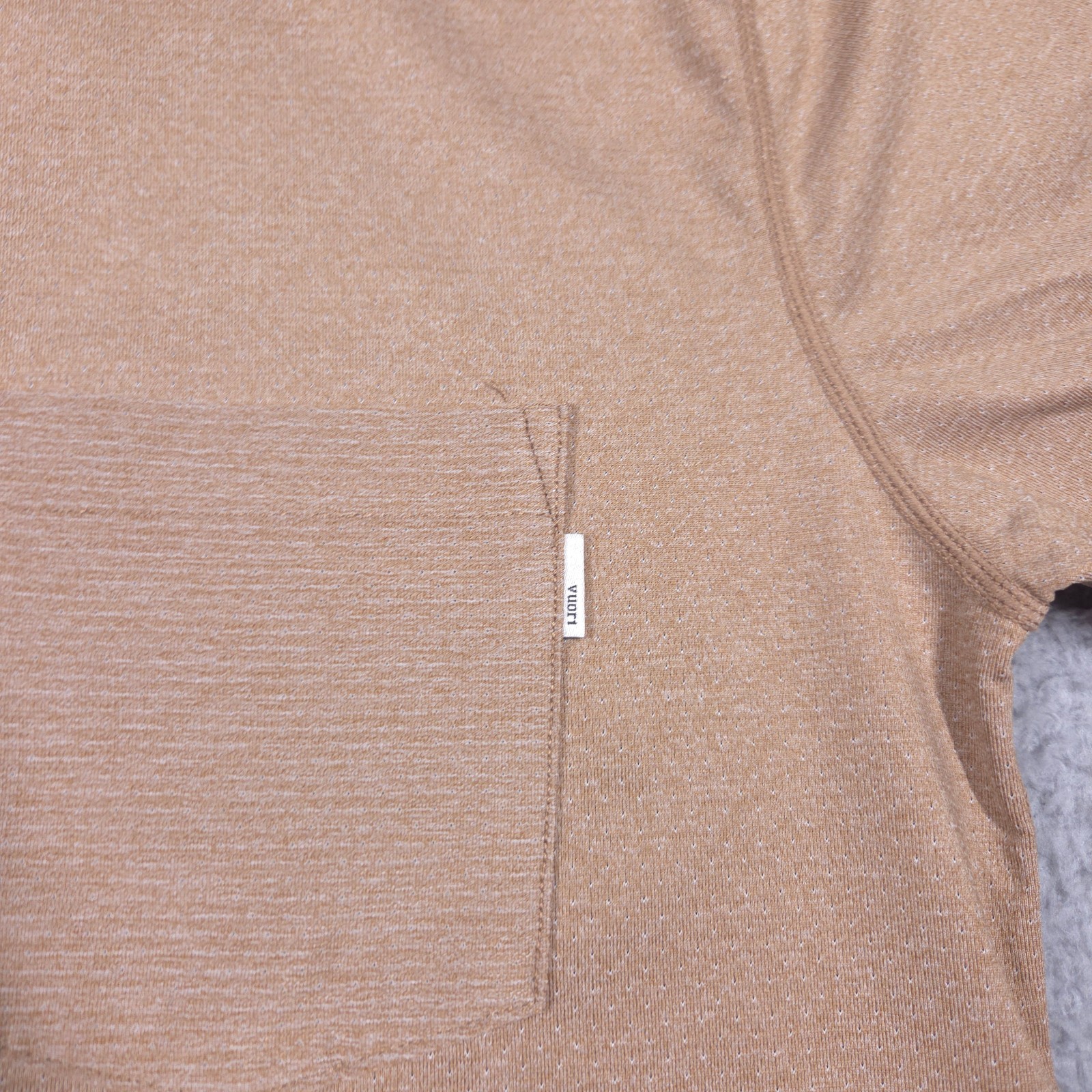 Vuori Tradewind Performance Tee Men’s S Tan Pocket T-Shirt Crew Neck Athletic gallery