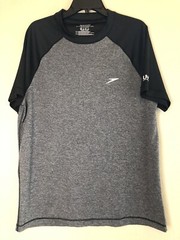 Speedo Men’s Large Performance / Running Shirt Gray & Black