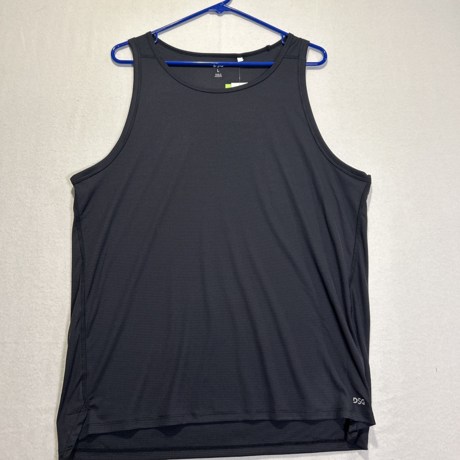 DSG Men’s Tank Top Pure Black Size Large Running Training Gymwear Activewear gallery