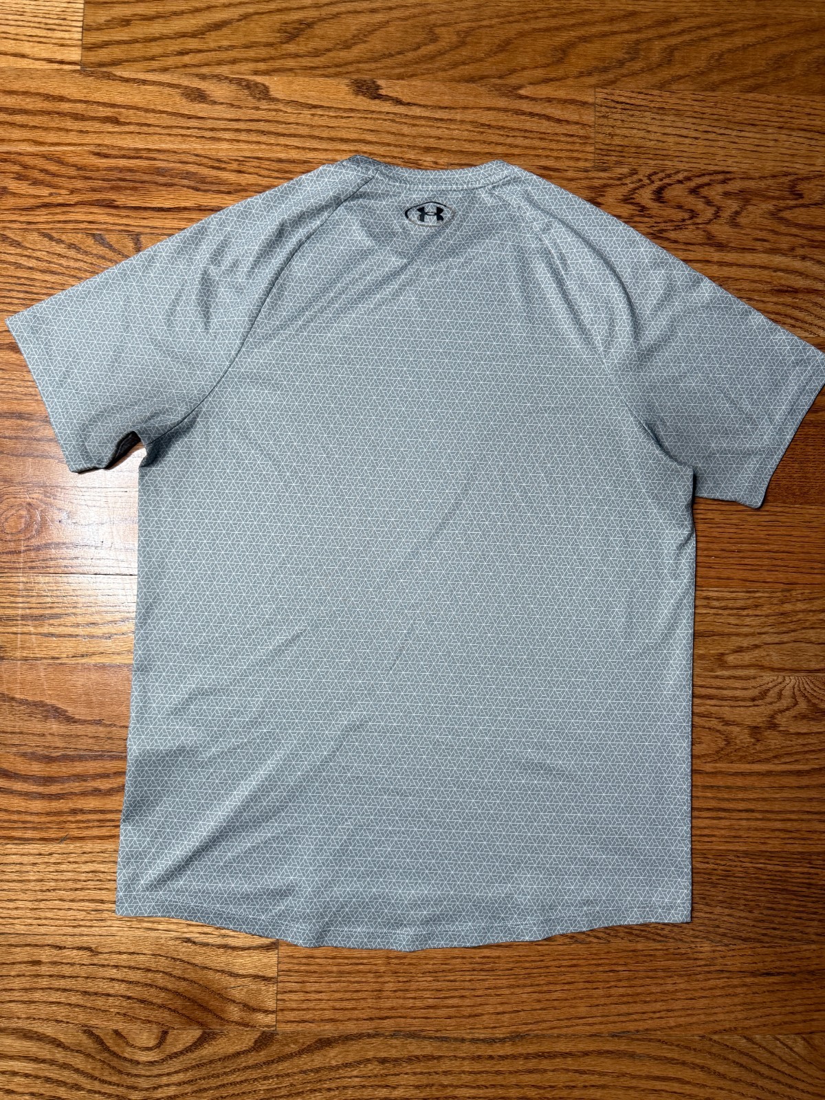 Under Armour Shirt Mens M GREY Loose Fit UA SHIPS NOW! gallery