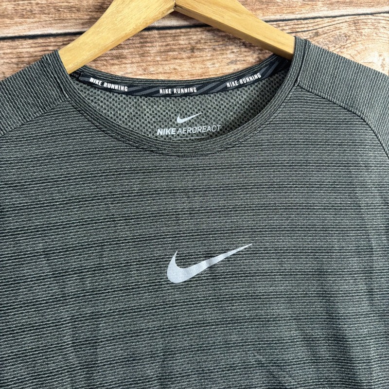 Nike Aeroreact Shirt Mens Large (FITS SMALL) Running Crewneck Active READ gallery