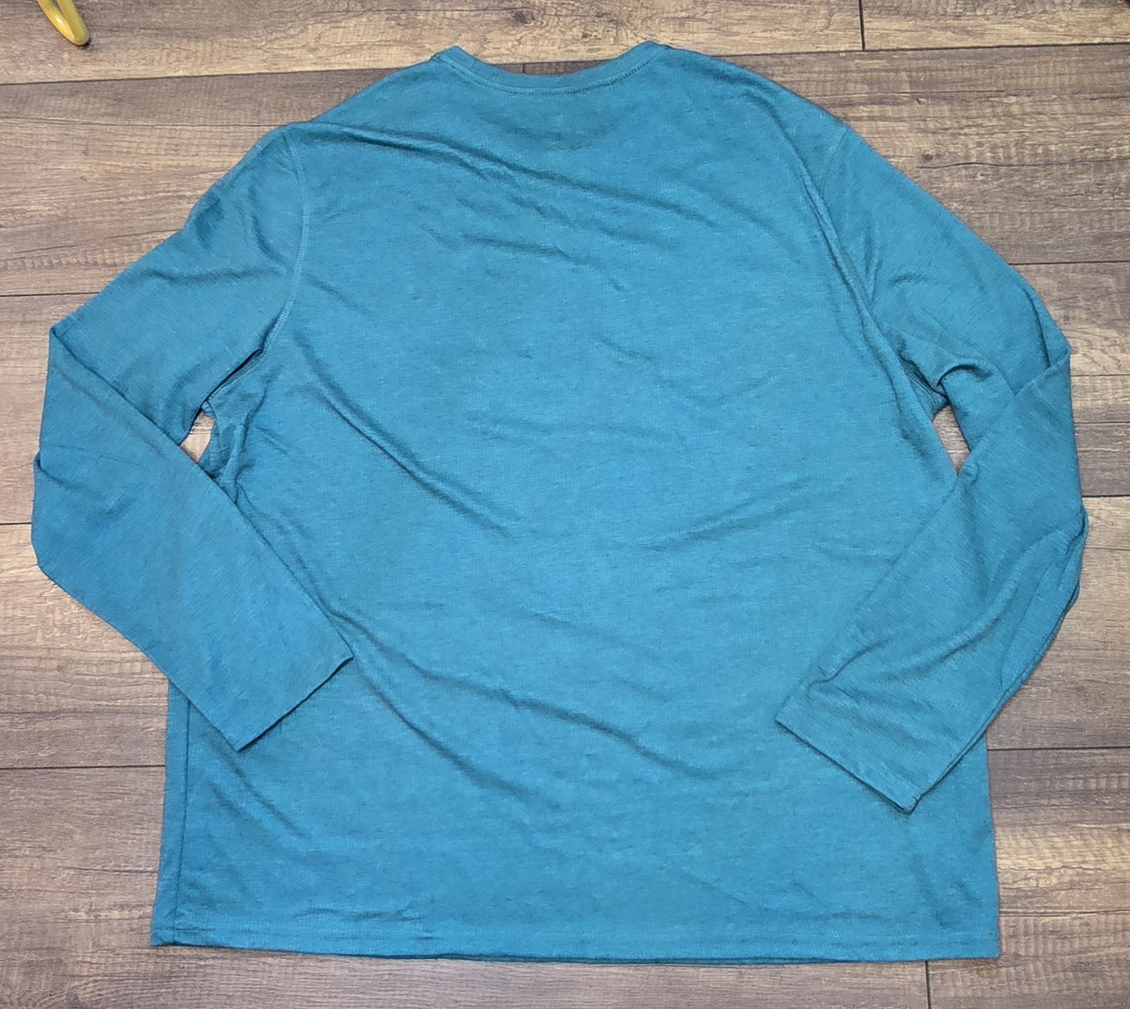 Athletic Works DriWorks Moisture Wicking Crew Neck Long Sleeve Teal Mens XL gallery